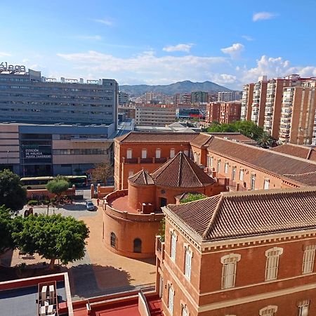 Habitacion Privada Centro Malaga Cerca Tren Maria Zambrano Y Playa Muy Buena Conexion Wifi Exterior photo