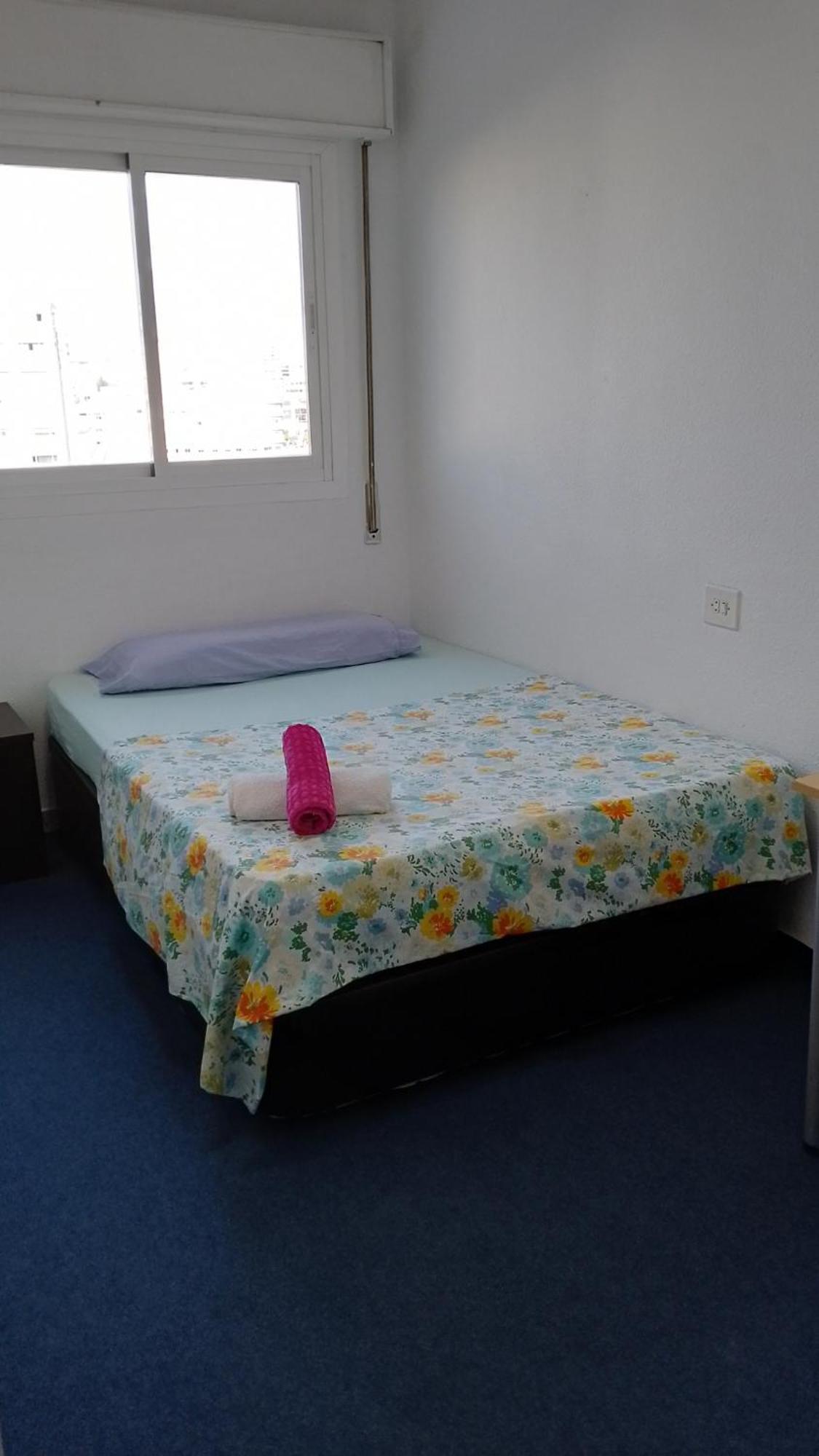 Habitacion Privada Centro Malaga Cerca Tren Maria Zambrano Y Playa Muy Buena Conexion Wifi Exterior photo